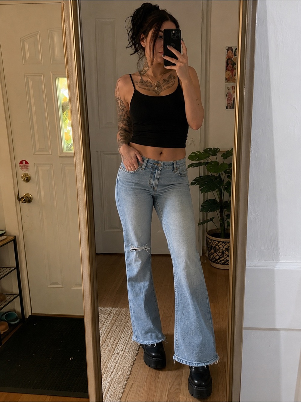 Zana Di Light Blue High-Rise Wide Leg Jeans with Knee Rip - Picture 2 of 10